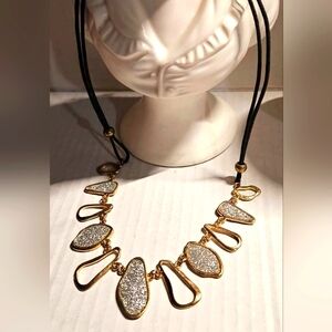 Design Gold Tone & Bling Necklace